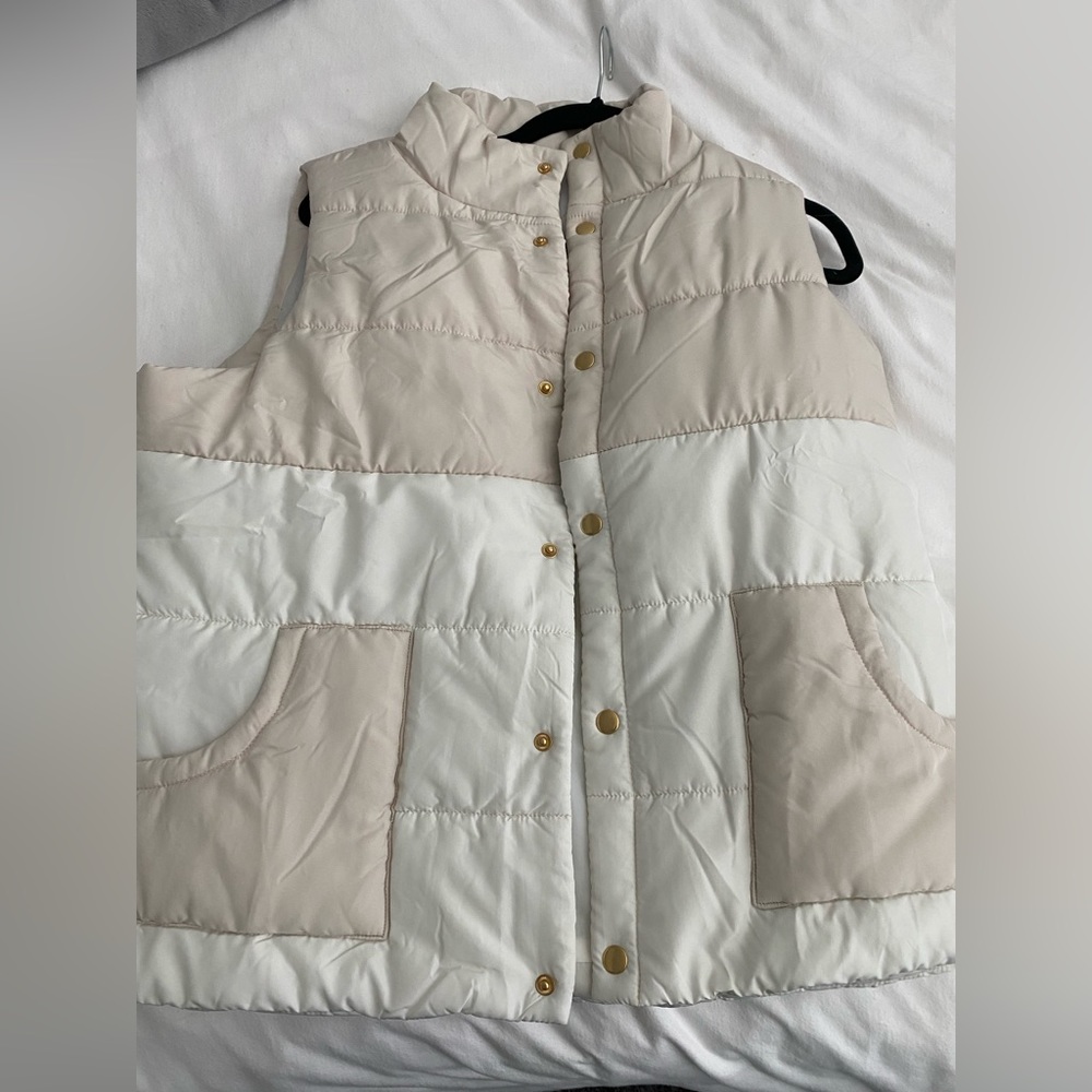 Mud Pie Beige and White Puffer Vest